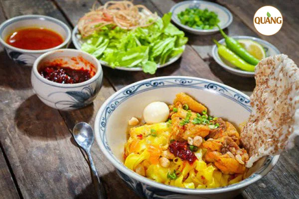 Tương ớt xào Hội An ăn với Mì Quảng