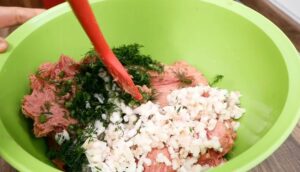 Hướng dẫn cách làm chả bò Đà Nẵng